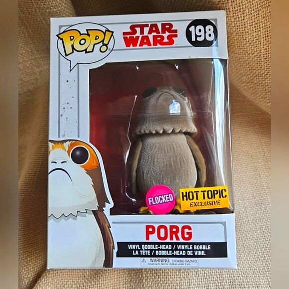 Funko POP!  STAR WARS Flocked Porg # 198 Bobblehead - Picture 1 of 9